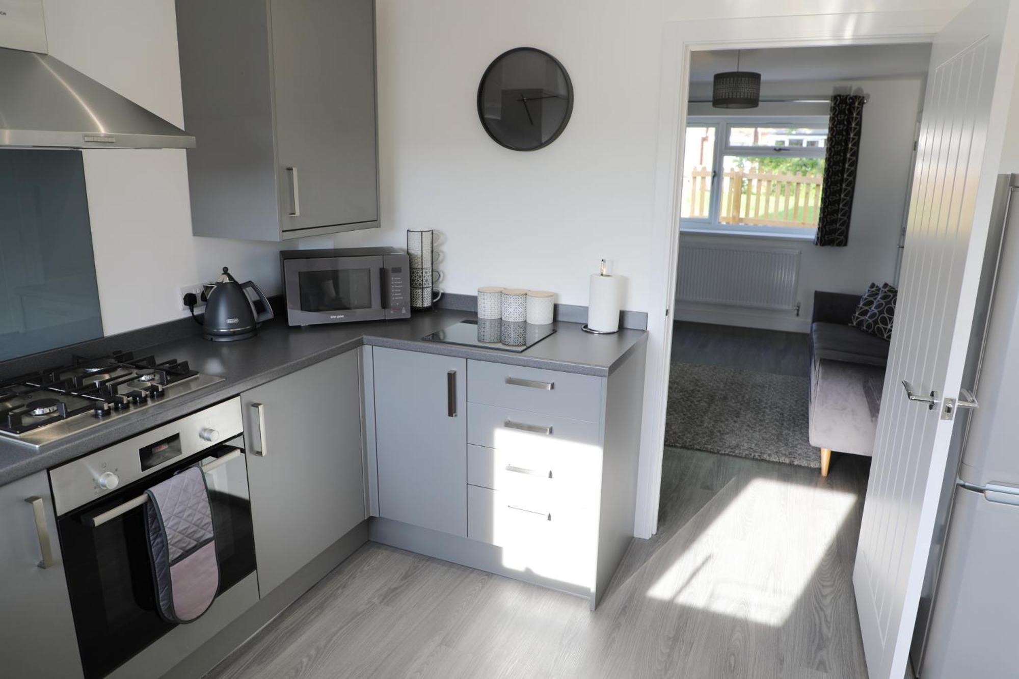 Modern, Two Double Bedroom House With Free Parking シェプストウ エクステリア 写真